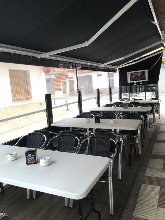 Hostal Los Manos 布拉内斯 外观 照片