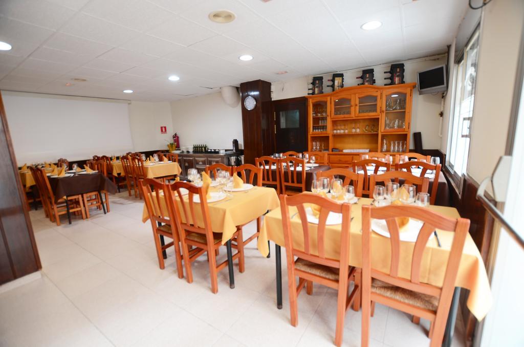 Hostal Los Manos 布拉内斯 外观 照片